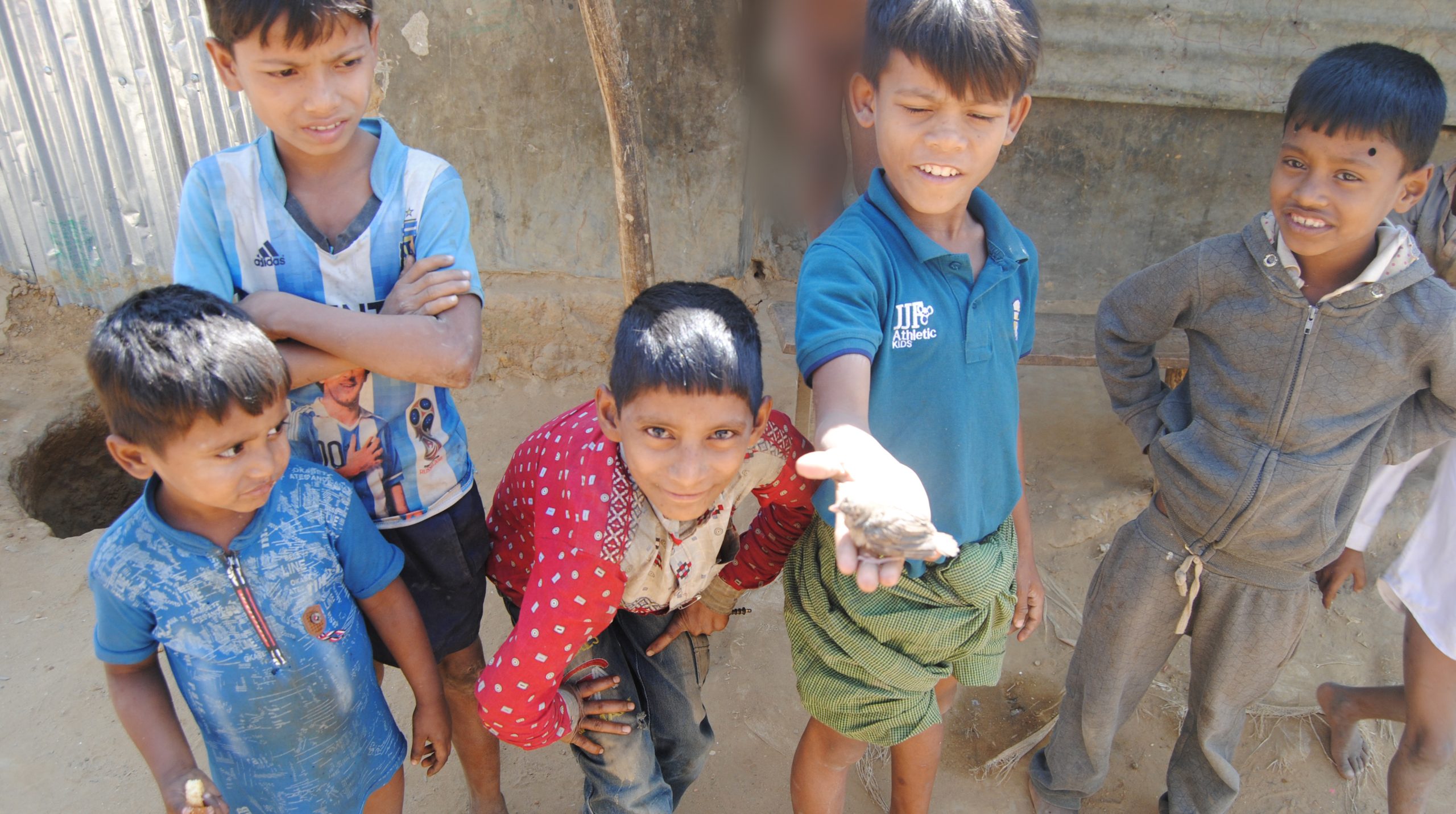 Rohingya_Refugees_Camp_in_2019.57-CROP choir