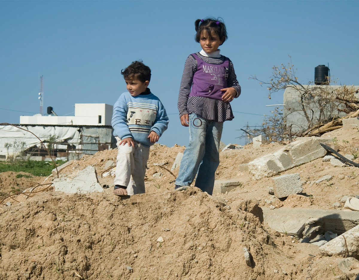 Destruction_of_Gaza_-_3387654489-Square-Crop